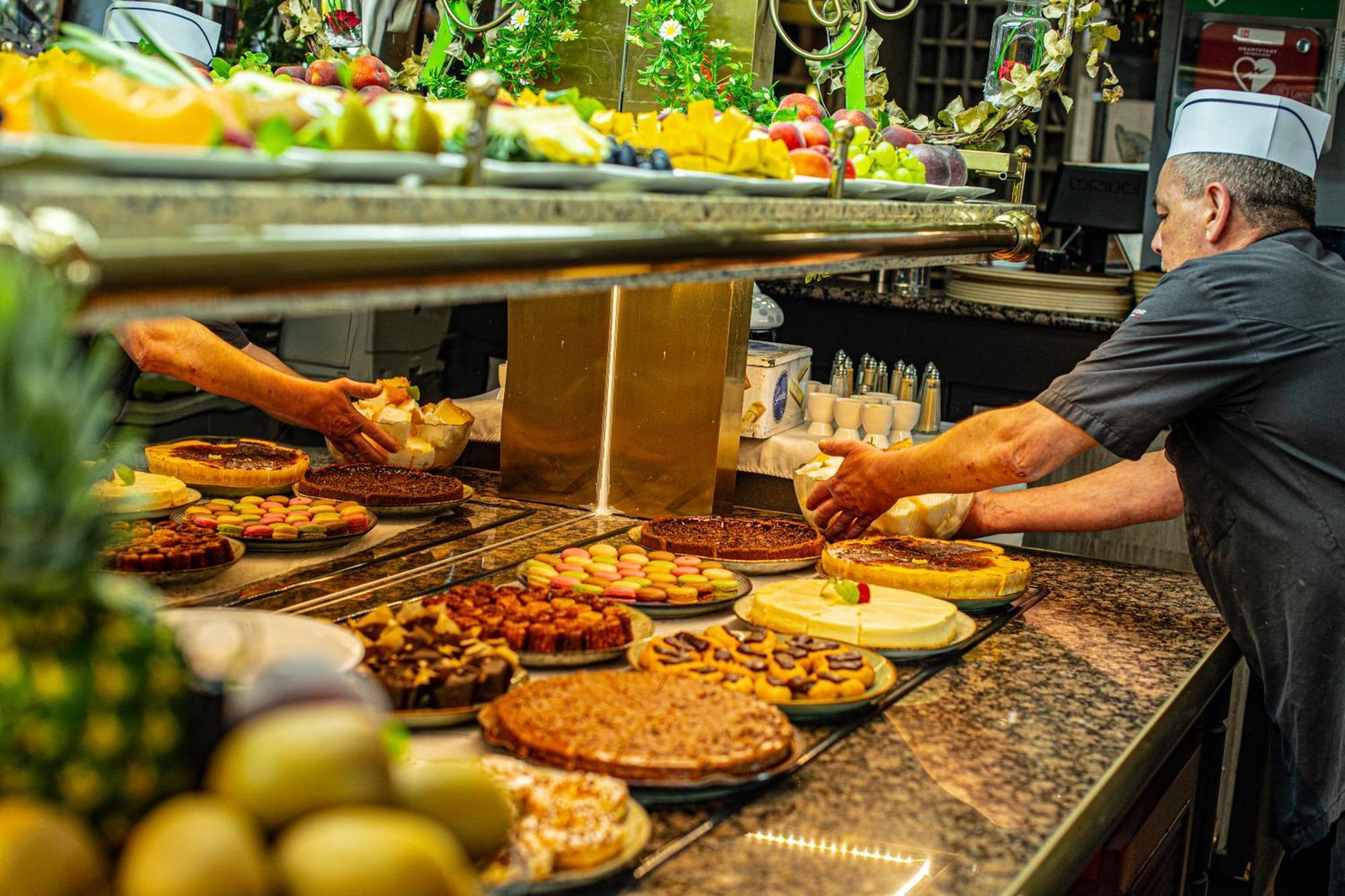 Logis Hotel - Le Relais Du Parisis Villeparisis Dış mekan fotoğraf