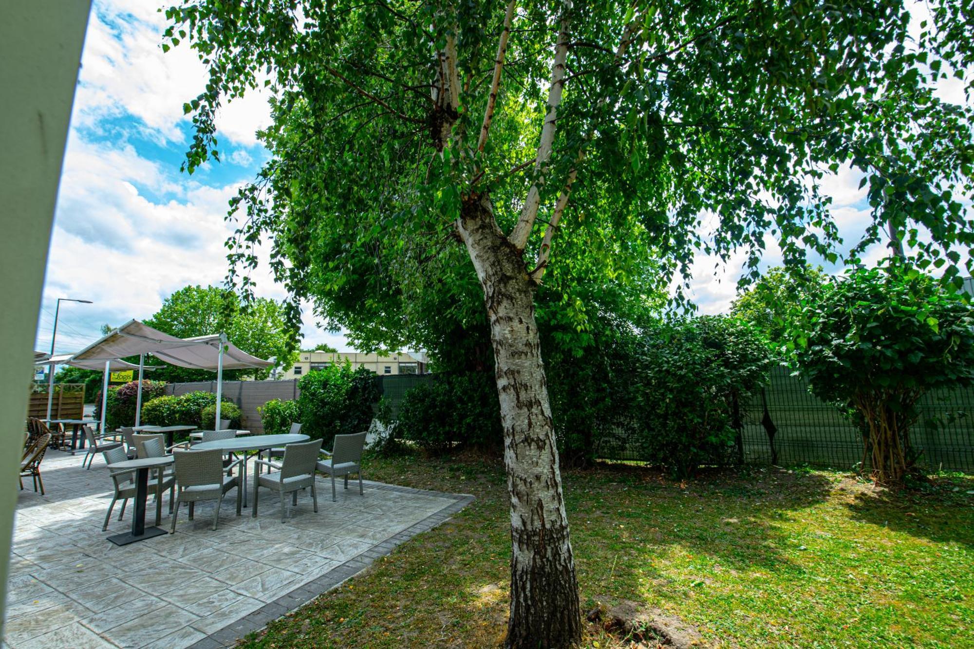 Logis Hotel - Le Relais Du Parisis Villeparisis Dış mekan fotoğraf