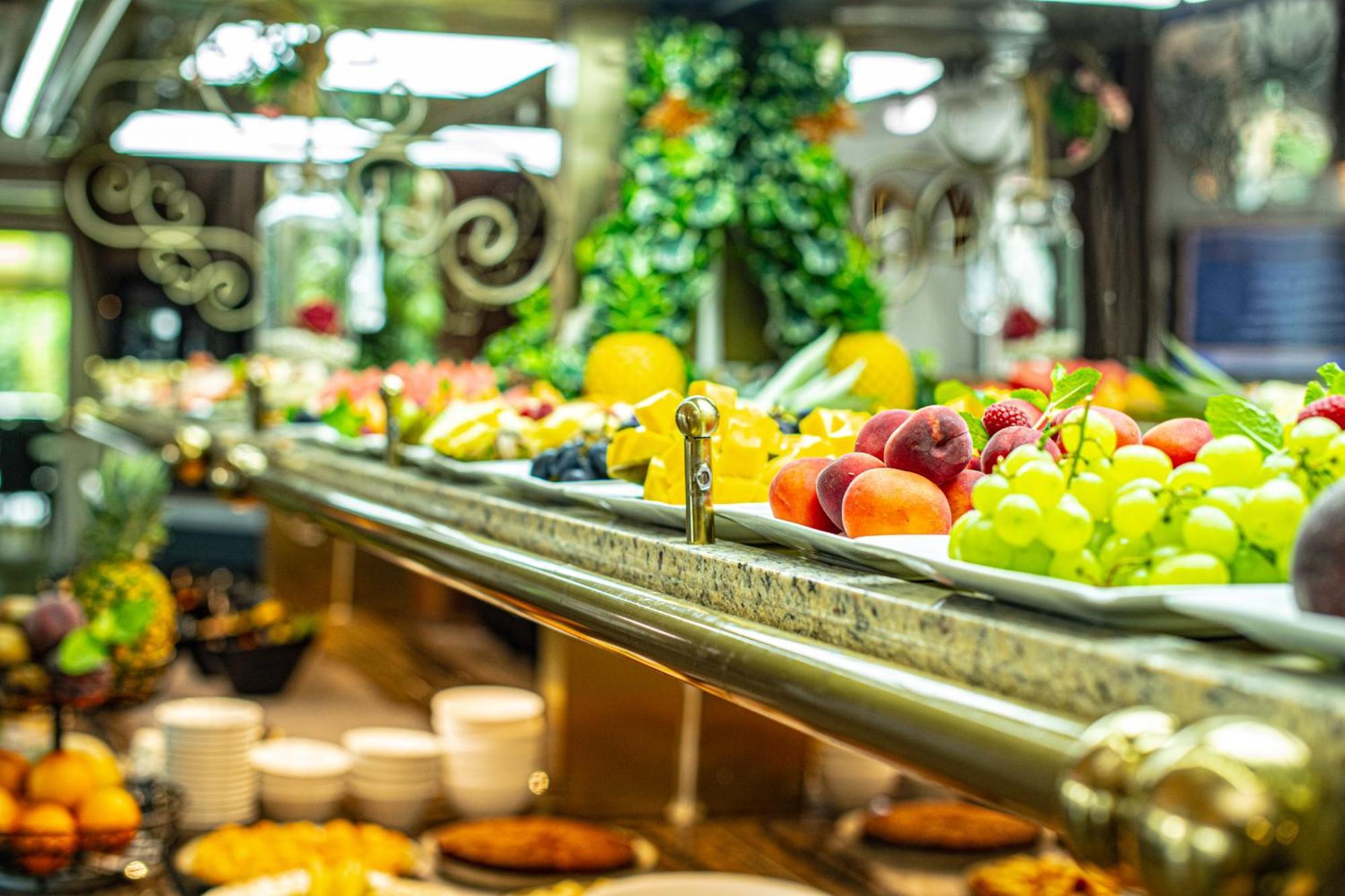 Logis Hotel - Le Relais Du Parisis Villeparisis Dış mekan fotoğraf