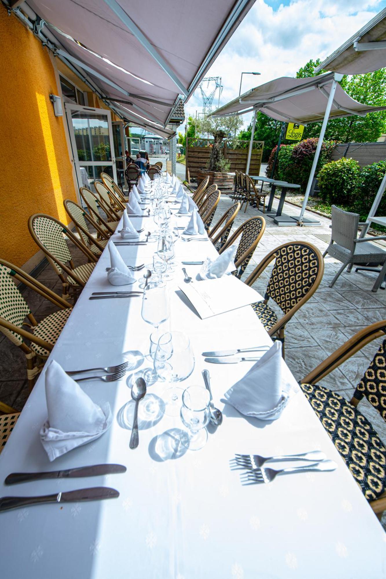 Logis Hotel - Le Relais Du Parisis Villeparisis Dış mekan fotoğraf