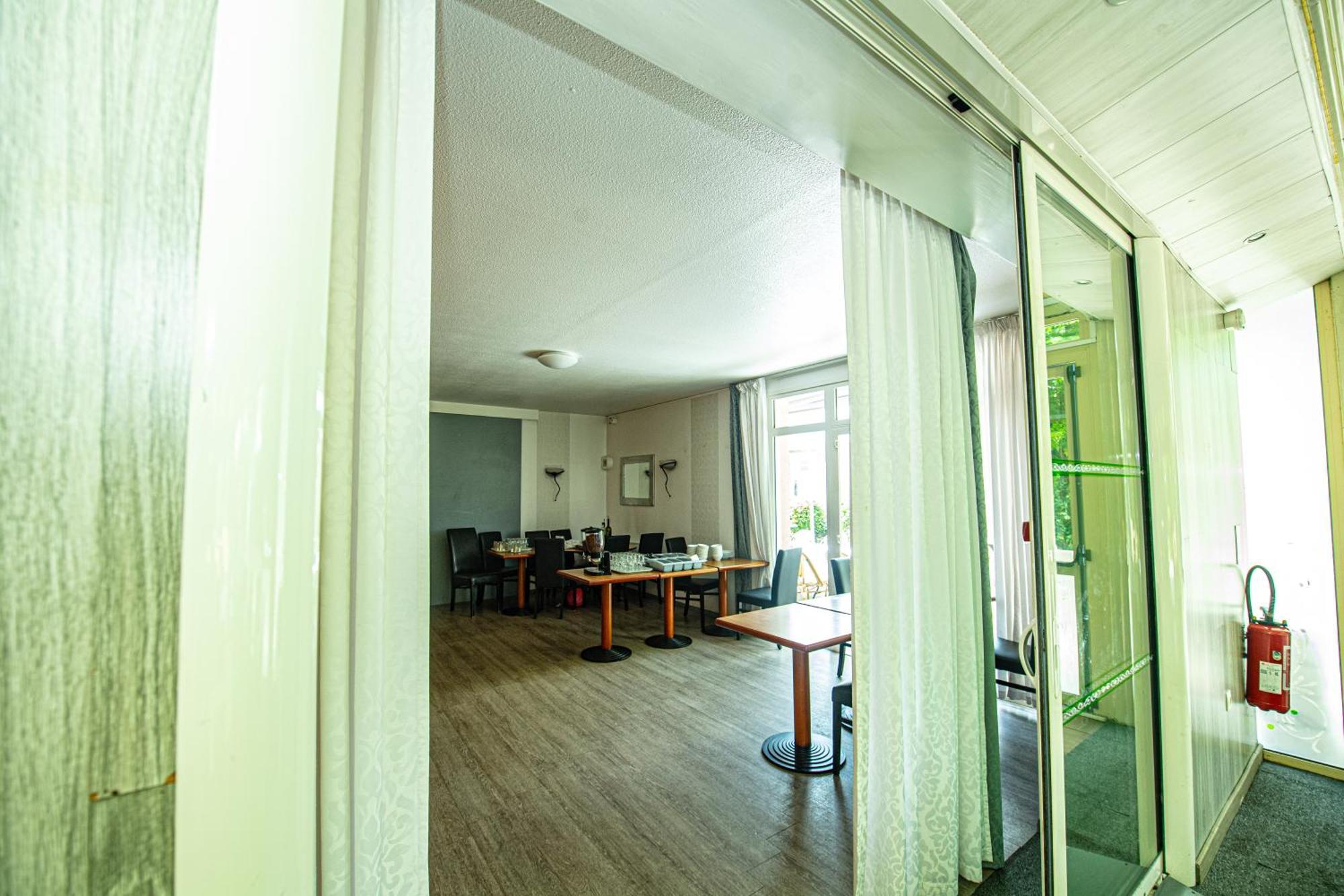 Logis Hotel - Le Relais Du Parisis Villeparisis Dış mekan fotoğraf
